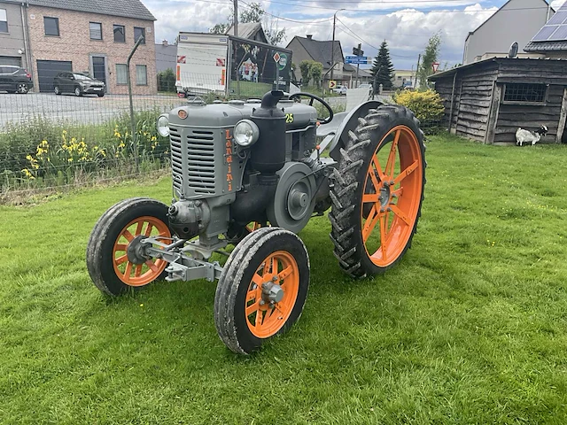 Landini tl25 oldtimer tractor - afbeelding 1 van  19