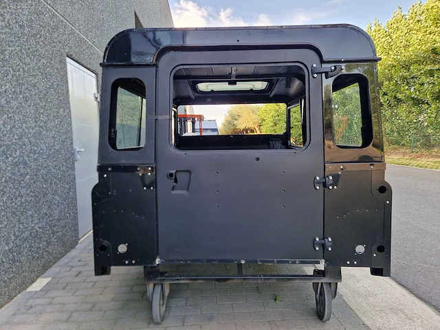 Landrover - defender - 2.4 d - landrover defender 2010 puma bodyshell - 2010 - afbeelding 10 van  27
