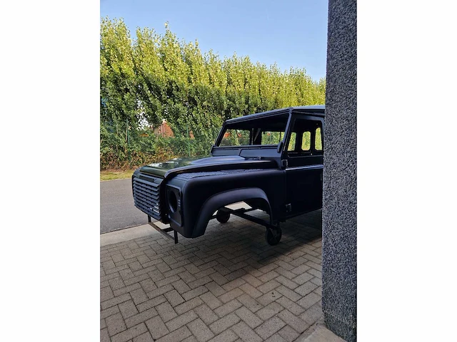 Landrover - defender - 2.4 d - landrover defender 2010 puma bodyshell - 2010 - afbeelding 13 van  27