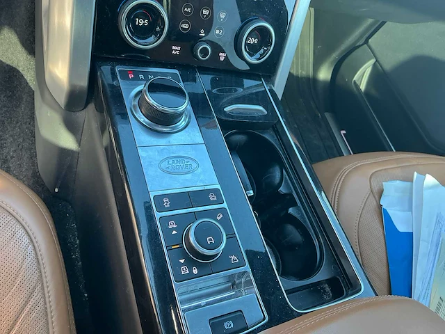 Landrover range rover suv bedrijfswagen - afbeelding 3 van  16