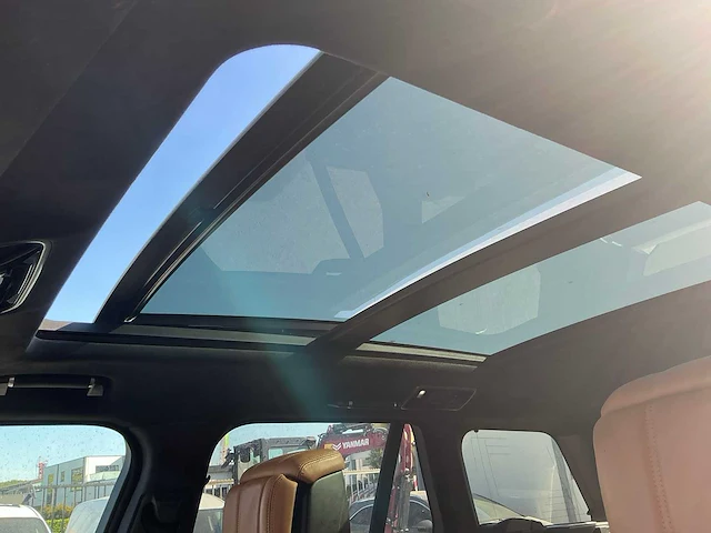 Landrover range rover suv bedrijfswagen - afbeelding 7 van  16