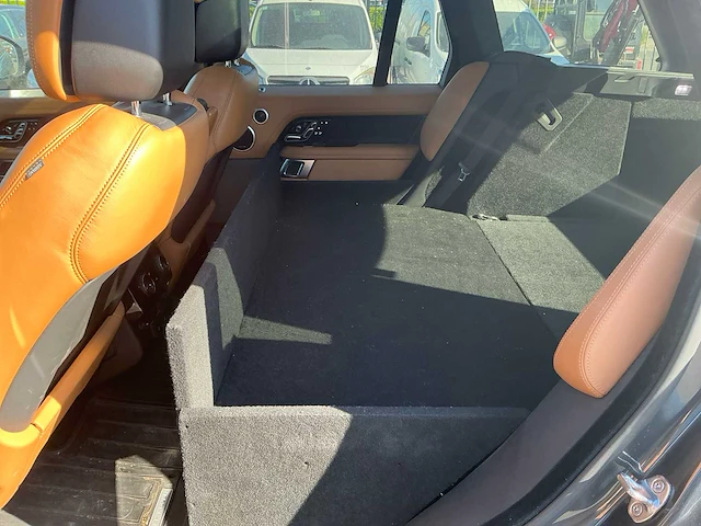 Landrover range rover suv bedrijfswagen - afbeelding 14 van  16