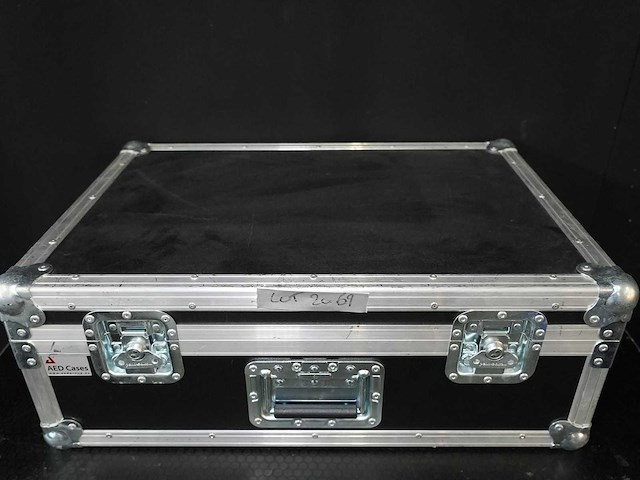 Lang - rigging clamp for projector rental frame m8/m10max 350kg - video - afbeelding 1 van  2