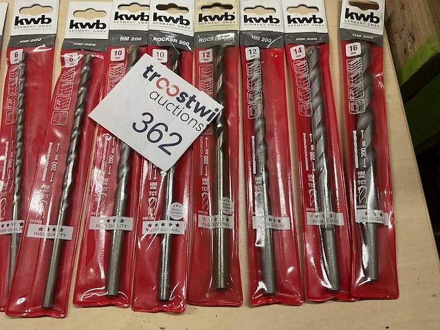 Lange steen boren - afbeelding 3 van  7