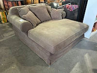 Lange zetel met kussens / ligsofa