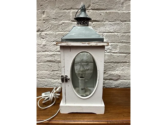 Lantaarn in hout met lamp h:40cm - afbeelding 1 van  1