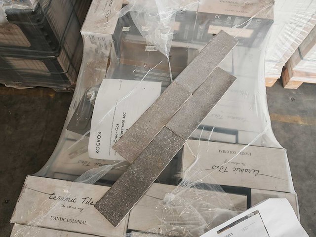 L'antic colonial arezzo grey mat wandtegel 8x30 cm 47,47 m² - afbeelding 6 van  14