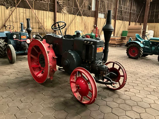 Lanz-bulldog oldtimer tractor - afbeelding 8 van  14