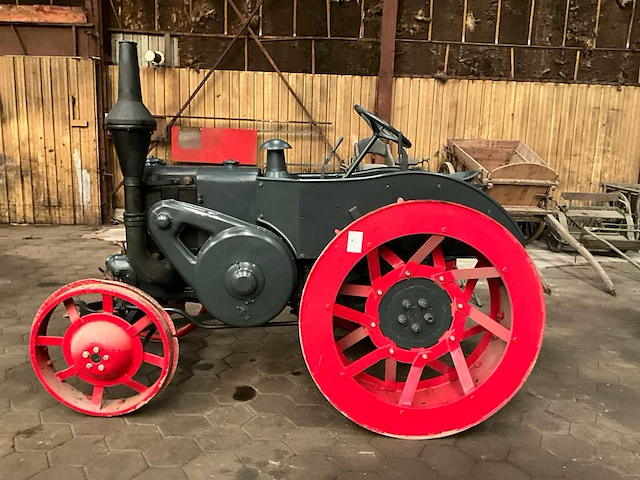 Lanz-bulldog oldtimer tractor - afbeelding 13 van  14