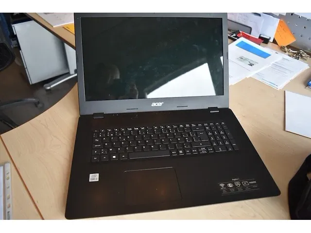 Laptop acer aspire 3 core i3 met lader en draagtas (48) - afbeelding 1 van  4