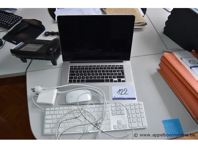 Laptop apple, macbook pro a1398, paswoord niet gekend, mogelijks icloud locked - afbeelding 1 van  2