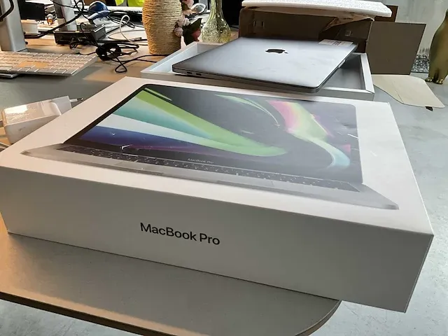 Laptop apple macbook pro model a2338 - afbeelding 3 van  6