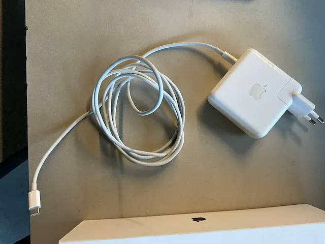Laptop apple macbook pro model a2338 - afbeelding 4 van  6