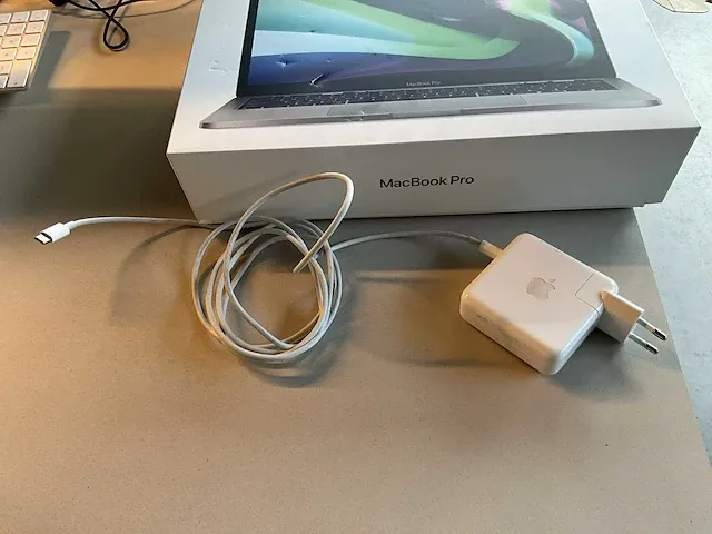 Laptop apple macbook pro model a2338 - afbeelding 6 van  6