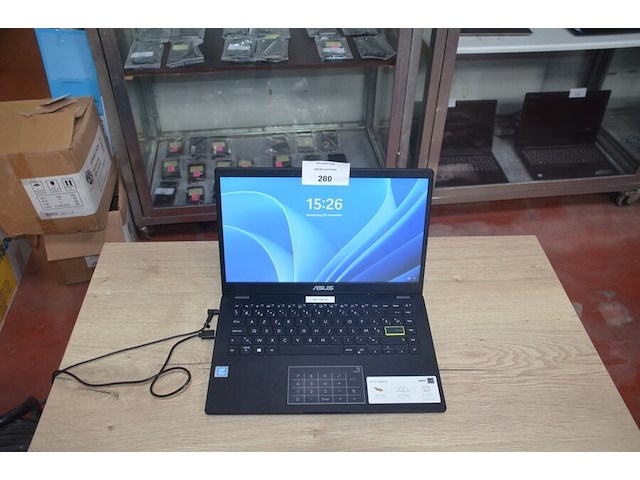 Laptop asus l410m intel pentium silver met lader (b397) - afbeelding 1 van  9