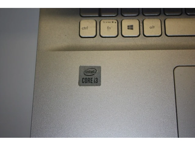 Laptop asus sonic master met lader , muis eminent (68) - afbeelding 4 van  5