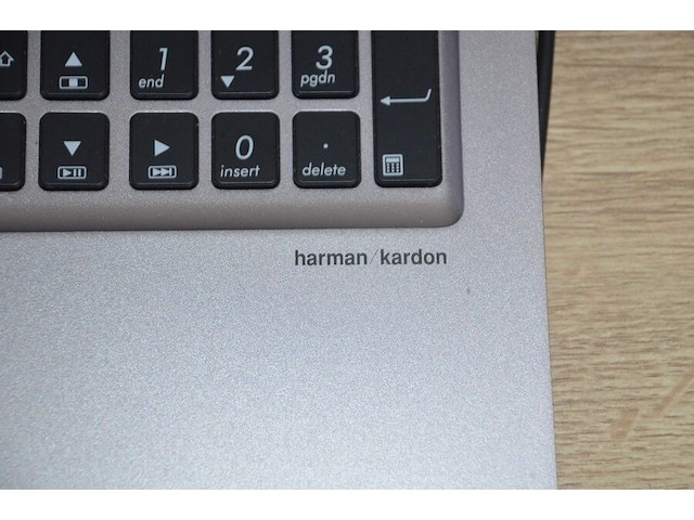 Laptop asus ux510u intelcore i7 met lader (b397) - afbeelding 7 van  9