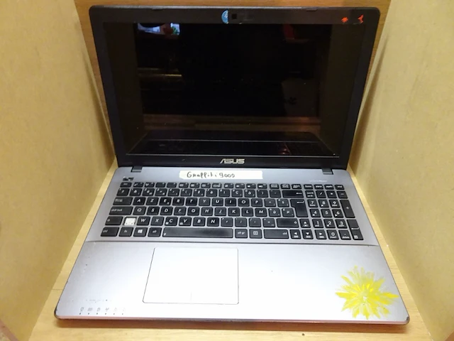 Laptop asus - afbeelding 2 van  4