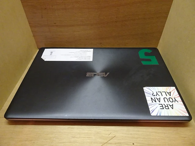 Laptop asus - afbeelding 1 van  5