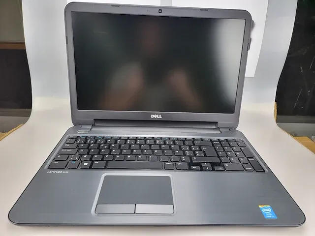 Laptop dell latitude e3540 - afbeelding 1 van  4