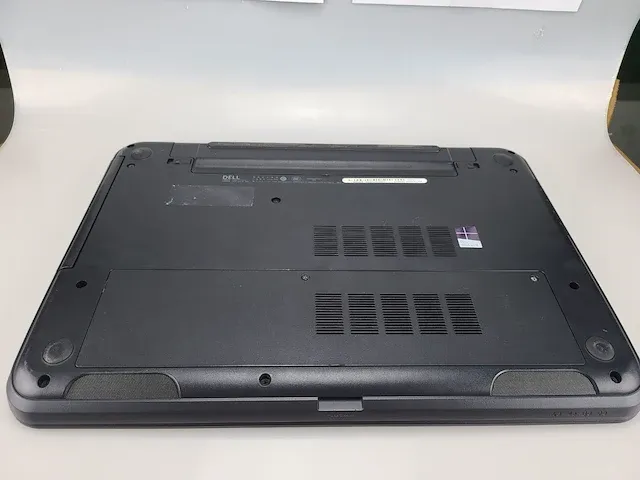 Laptop dell latitude e3540 - afbeelding 4 van  4