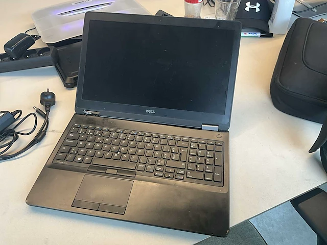 Laptop dell latitude e5570 - afbeelding 1 van  9