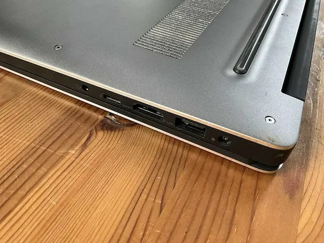 Laptop dell xps i7 - afbeelding 8 van  10