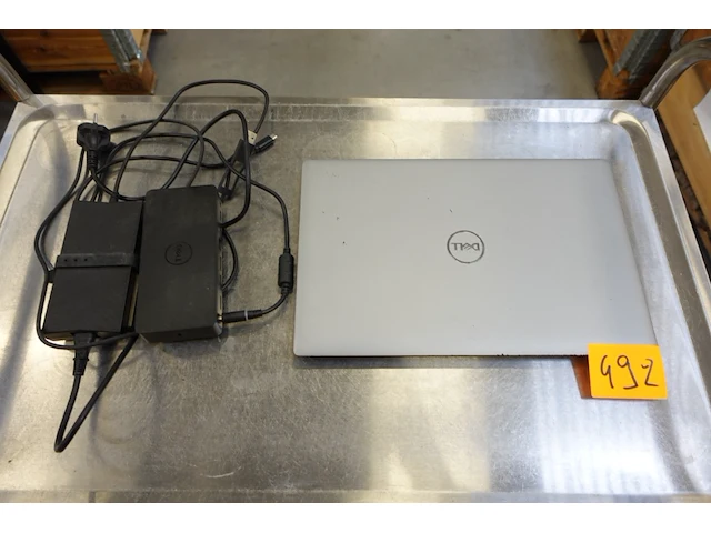 Laptop dell - afbeelding 1 van  4