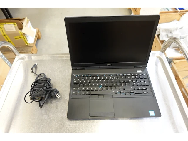 Laptop dell - afbeelding 2 van  3