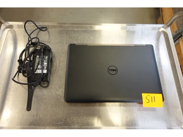 Laptop dell - afbeelding 1 van  3