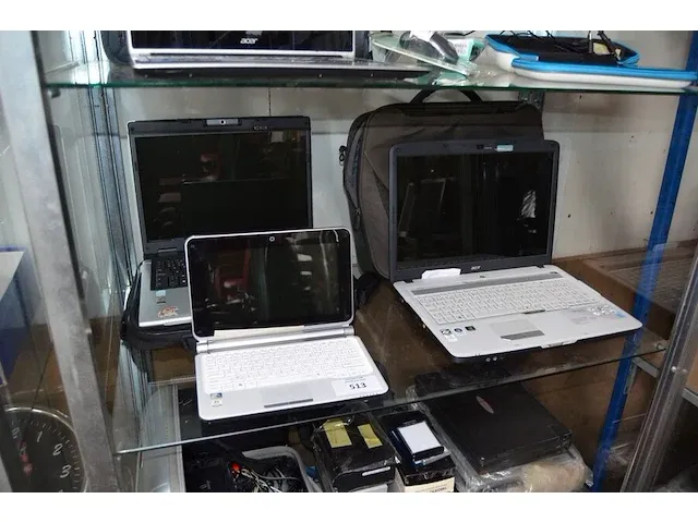 Laptop ecafe hercules ec-1000w-h160g/iabel zonder lader, laptop acer aspire 7520 met lader en draagtas, laptop acer aspire 3690 met muis , lader en draagtas - afbeelding 1 van  15