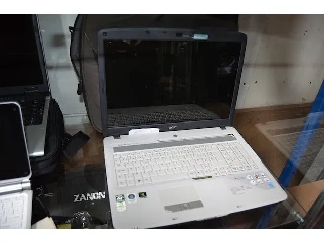 Laptop ecafe hercules ec-1000w-h160g/iabel zonder lader, laptop acer aspire 7520 met lader en draagtas, laptop acer aspire 3690 met muis , lader en draagtas - afbeelding 9 van  15