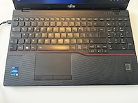Laptop fujitsu - afbeelding 4 van  6