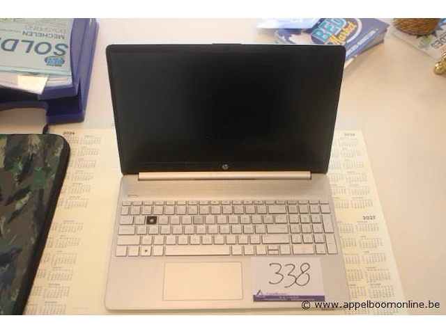 Laptop hp 15s, paswoord niet gekend, zonder kabels - afbeelding 1 van  2