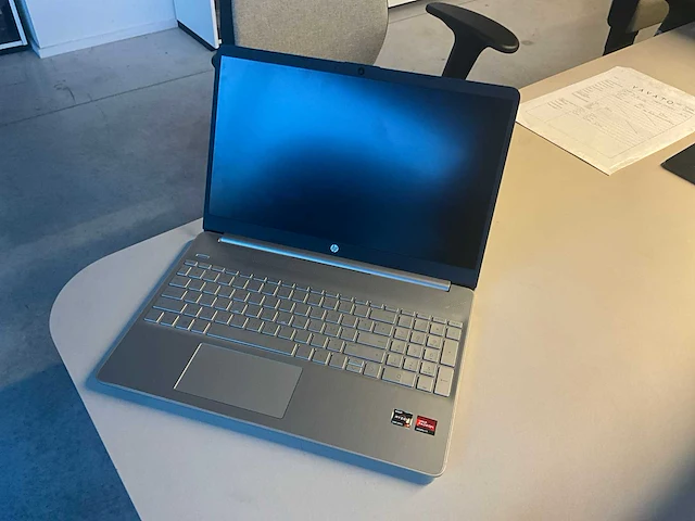 Laptop hp model 15s-eq2047nb - afbeelding 3 van  6