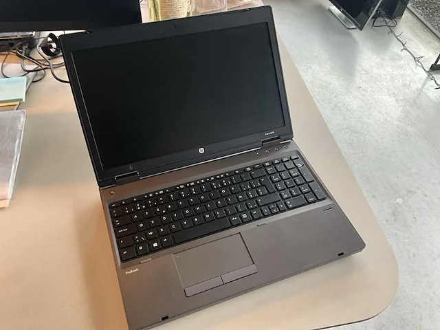 Laptop hp probook type model 6570b - afbeelding 1 van  8