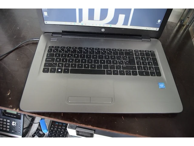 Laptop hp tpn-w121 met lader (10) - afbeelding 2 van  6