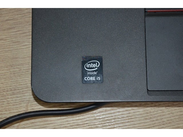 Laptop lenovo e550 intel core i5 met lader (b400) - afbeelding 5 van  7