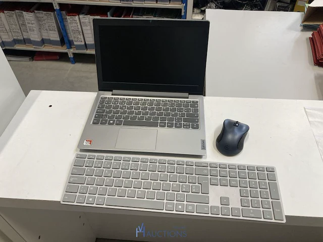 Laptop lenovo - afbeelding 1 van  5