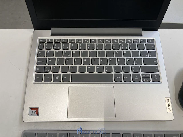 Laptop lenovo - afbeelding 2 van  5