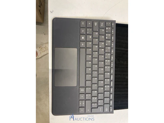 Laptop microsoft - afbeelding 2 van  4