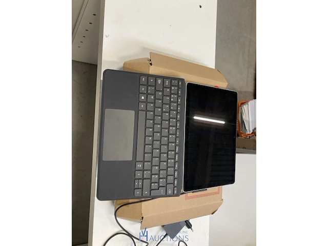 Laptop microsoft - afbeelding 1 van  5