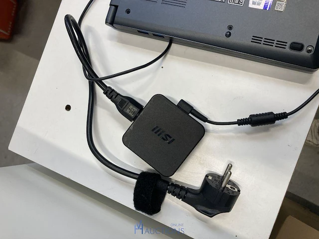 Laptop msi - afbeelding 6 van  6