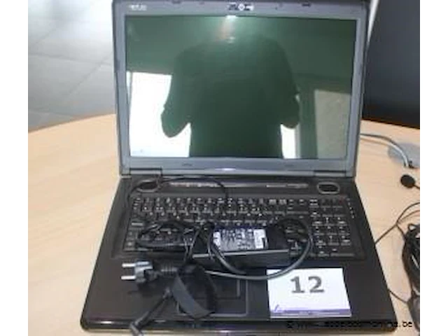 Laptop, paswoord niet gekend - afbeelding 1 van  1