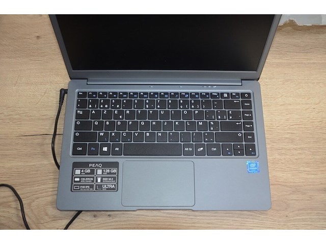 Laptop peaq slim s132 intel celeron met lader (b395) - afbeelding 3 van  9