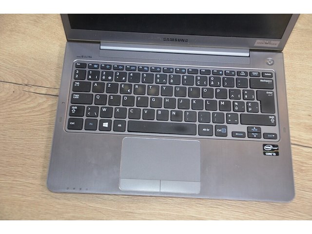 Laptop samsung np 530u3c intel corei5 zonder lader (b396) - afbeelding 4 van  7