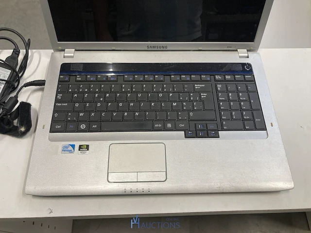 Laptop samsung - afbeelding 2 van  6