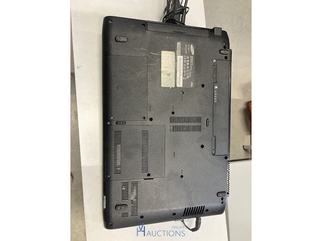 Laptop samsung - afbeelding 4 van  6