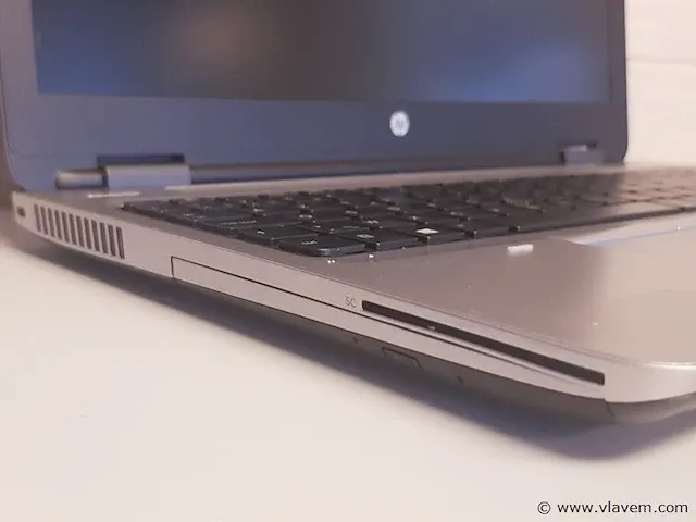 Laptop - afbeelding 3 van  4
