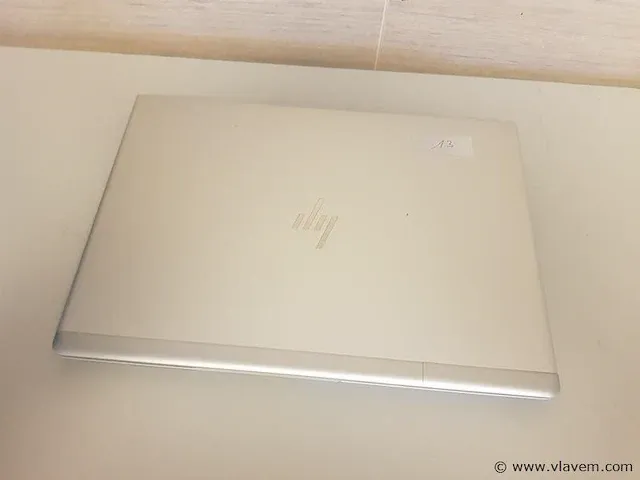 Laptop - afbeelding 1 van  6